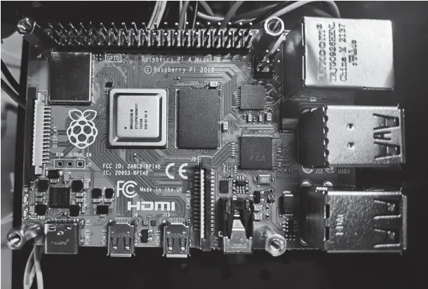 基于RPi4B与OpenCV的自动摘果机器人的设计