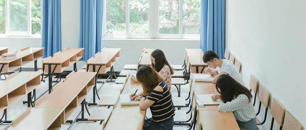 高校大学生规范汉字书写能力的提升