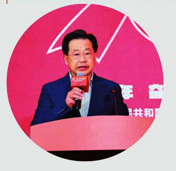 怀哺青苗千叶露守心老圃廿年耕